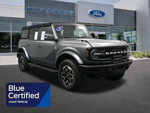 Carbonized Gray Metallic 2021 Ford Bronco Outer Banks