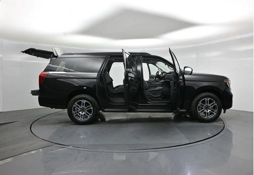 Black Metallic 2026 Ford Expedition Max Active 4x4