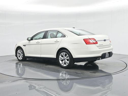 2010 Ford Taurus SEL
