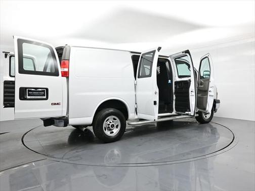 2023 GMC Savana 2500 Work Van