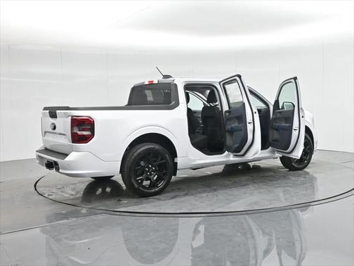 2025 Ford Maverick Lobo Standard