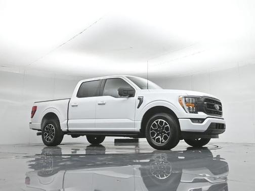 OXFORD WHITE 2023 Ford F-150 XLT
