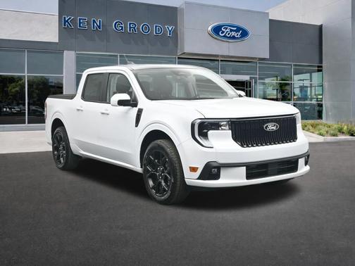 2025 Ford Maverick Lobo Standard