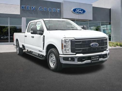 Oxford White 2026 Ford F-350 XL
