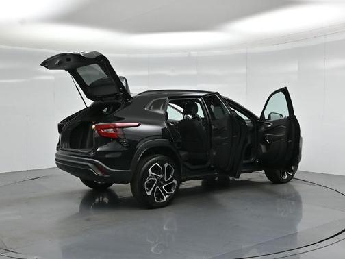 Mosaic Black Metallic 2024 Chevrolet Trax 2RS