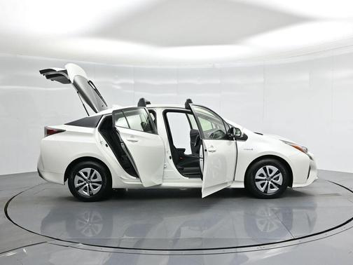 2017 Toyota Prius Three