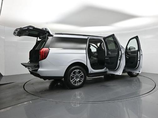SPACE SILVER METALLIC 2025 Ford Expedition ACTIVE