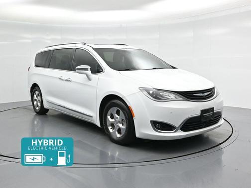 2018 Chrysler Pacifica Hybrid Limited
