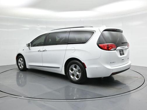 2018 Chrysler Pacifica Hybrid Limited