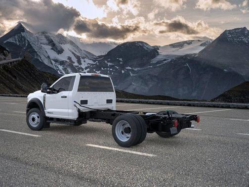 2025 Ford F-450 XL