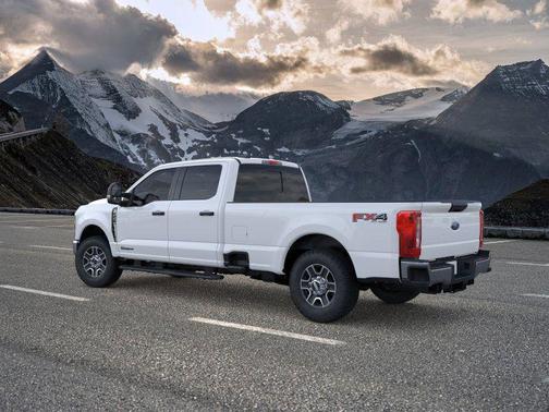2025 Ford F-350 XLT