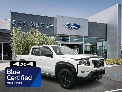 2022 Nissan Frontier SV