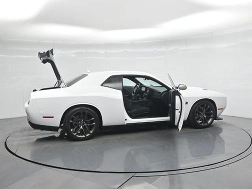 White Knuckle Clearcoat 2020 Dodge Challenger R/T SCAT PACK
