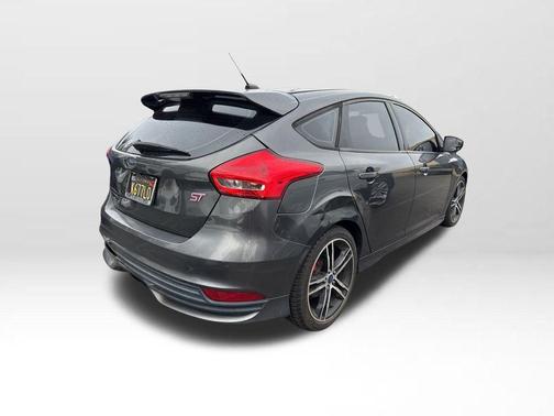 2017 Ford Focus ST ST