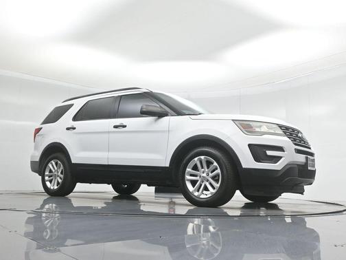 2016 Ford Explorer Base
