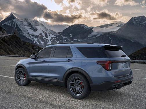 2025 Ford Explorer ST