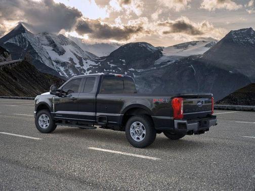 2026 Ford F-350 XLT