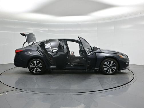 Storm Blue Metallic 2022 Nissan Altima 2.5 SV