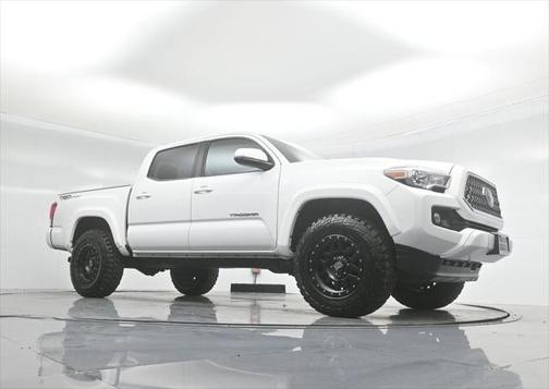 2019 Toyota Tacoma TRD Sport