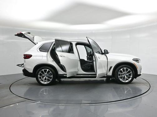 2023 BMW X5 sDrive40i
