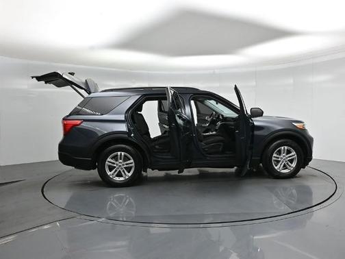 STONE BLUE METALLIC 2024 Ford Explorer XLT