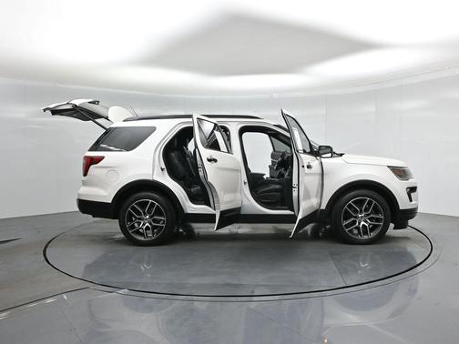 2019 Ford Explorer Sport