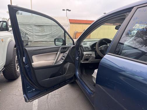 2014 Subaru Forester 2.5i
