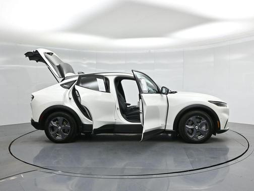 2023 Ford Mustang Mach-E Select