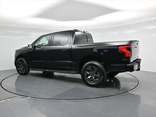 2025 Ford F-150 Lightning LARIAT