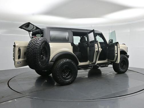 Desert Sand 2026 Ford Bronco Big Bend