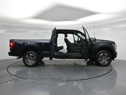 ANTIMATTER BLUE METALLIC 2023 Ford F-150 XL