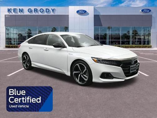 White 2022 Honda Accord SPORT