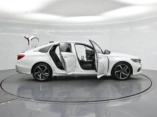 White 2022 Honda Accord SPORT