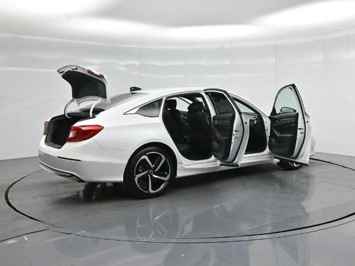 White 2022 Honda Accord SPORT