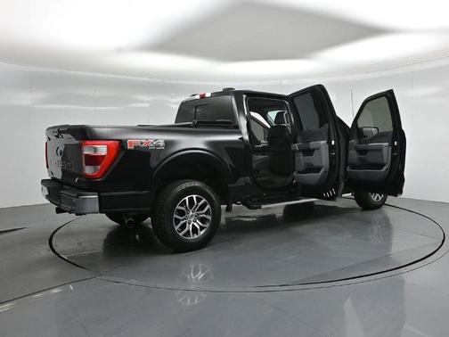 AGATE BLACK METALLIC 2022 Ford F-150 LARIAT