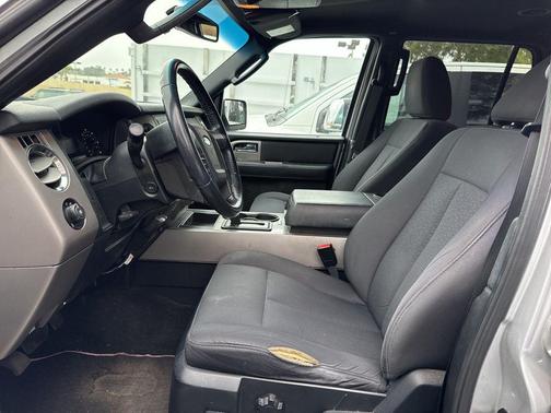 2017 Ford Expedition EL XLT