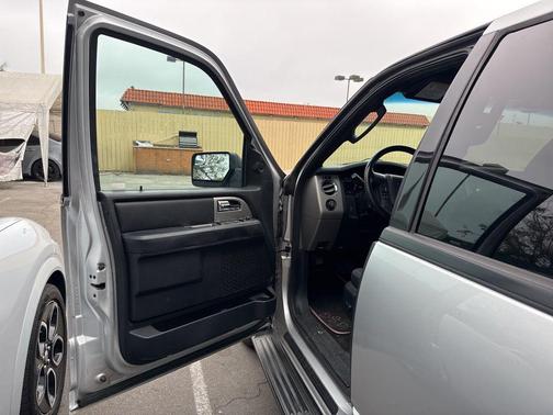 2017 Ford Expedition EL XLT