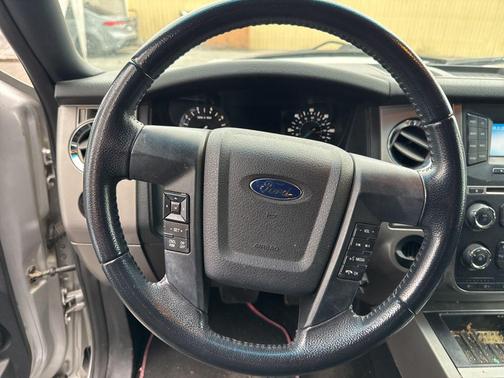 2017 Ford Expedition EL XLT