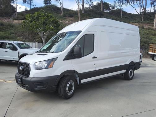 Oxford White 2026 Ford Transit-250 Base