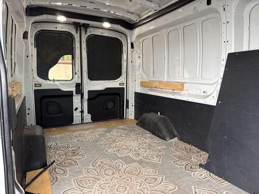 2020 Ford Transit-250 Base
