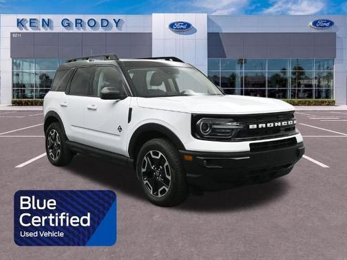 OXFORD WHITE 2022 Ford Bronco Sport OUTER BANKS