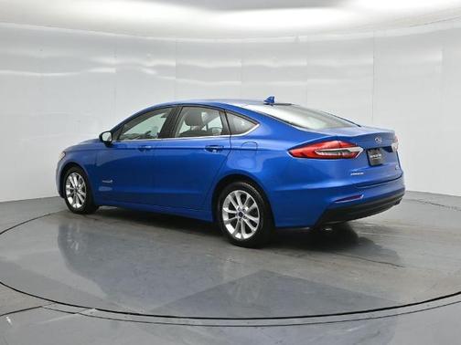 VELOCITY BLUE 2019 Ford Fusion SE