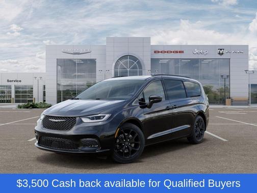 Diamond Black 2026 Chrysler Pacifica Limited