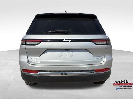 2024 Jeep Grand Cherokee Laredo