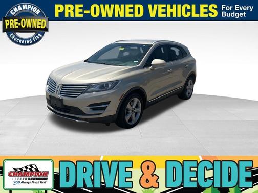 White Gold Metallic 2017 Lincoln MKC Premiere