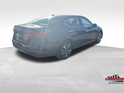 2021 Nissan Altima 2.5 SV