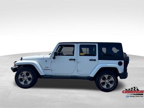 2016 Jeep Wrangler Unlimited Sahara
