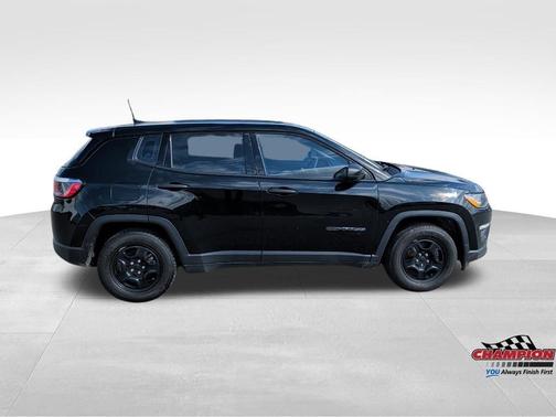 Diamond Black 2019 Jeep Compass Sport
