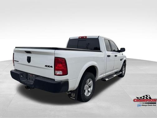 2016 RAM 1500 SLT