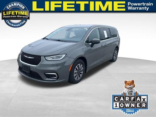 2023 Chrysler Pacifica Hybrid Touring L